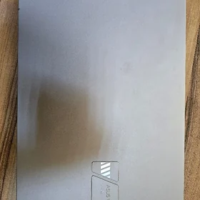 ASUS Vivobook i5