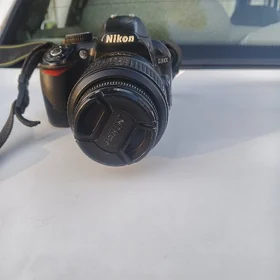Nikon 3100