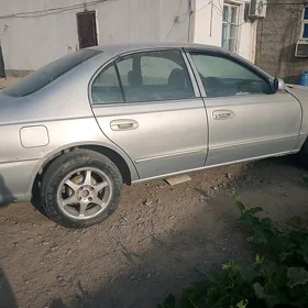 Mitsubishi Diamante 1995