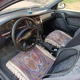 Toyota Carina 1995