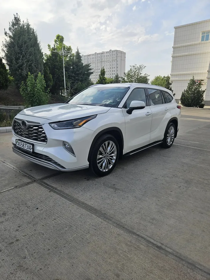 Toyota Highlander 2021 - 1