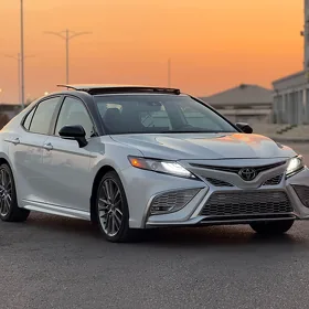 Toyota Camry 2021