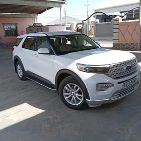 Ford Explorer 2021