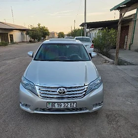 Toyota Avalon 2010