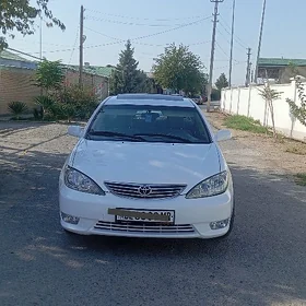 Toyota Camry 2005