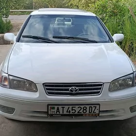 Toyota Camry 1999