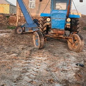 MTZ T-28 1981
