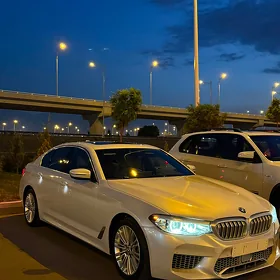 BMW 530 2019