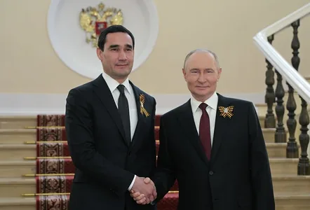 Сердар Бердымухамедов поздравил Путина с успешным проведением выборов в Госдуму