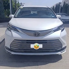Toyota Sienna 2022