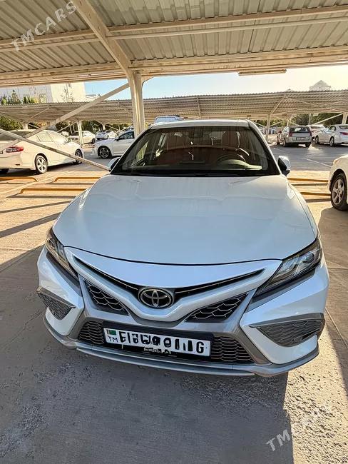 Toyota Camry 2022 - 1