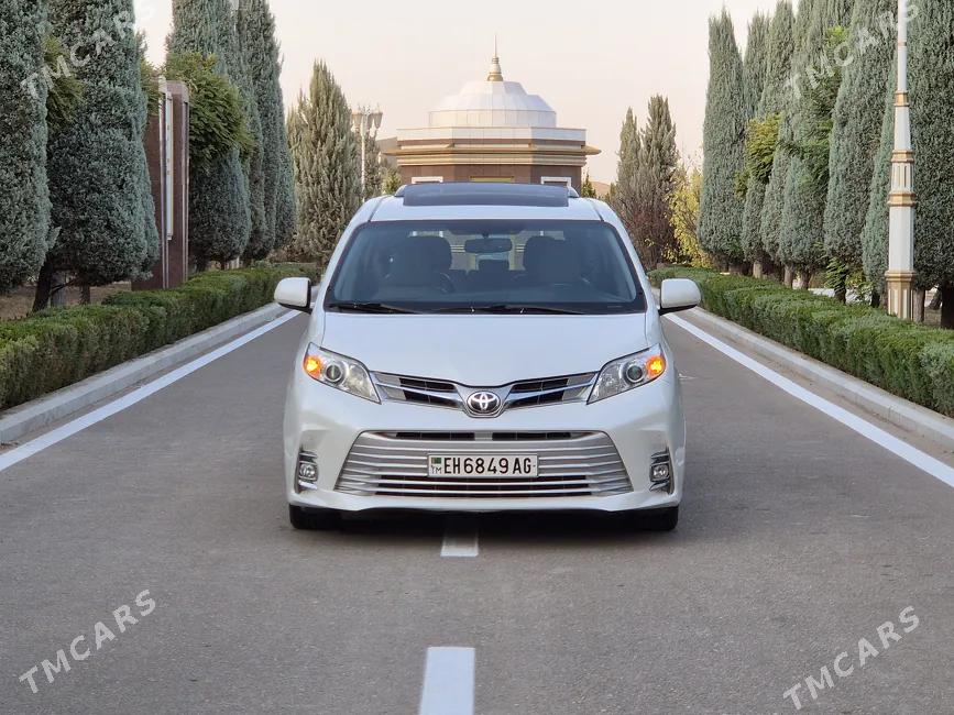 Toyota Sienna 2016 - 1