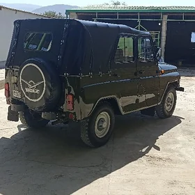 UAZ 469 1995