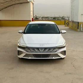 Hyundai Elantra 2025