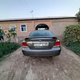 Toyota Camry 2005