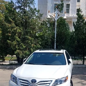 Toyota Camry 2010