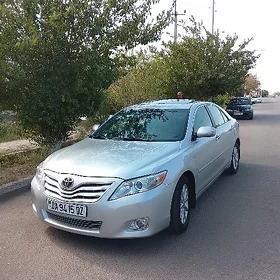 Toyota Camry 2011