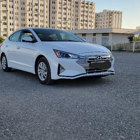 Hyundai Elantra 2020