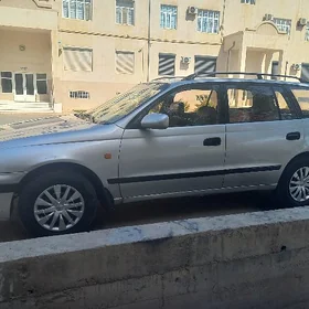 Toyota Carina 1995