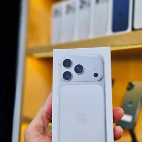KREDIT iPhone 17 Pro