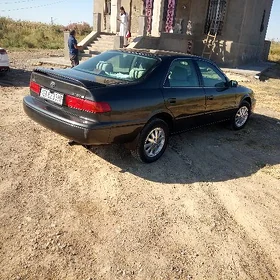 Toyota Camry 2000