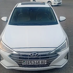 Hyundai Elantra 2019