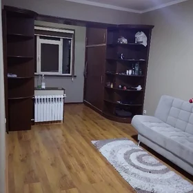 Алишера Навои 4эт 3ком Гауданк