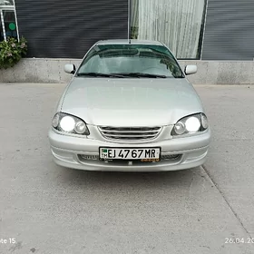 Toyota Avensis 1999