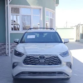 Toyota Highlander 2024