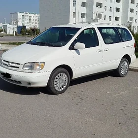 Toyota Sienna 1999