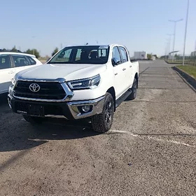 Toyota Hilux 2025