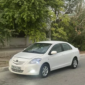 Toyota Yaris 2009