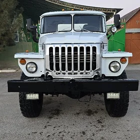 Ural 5557 1993