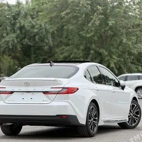 Toyota Camry 2026