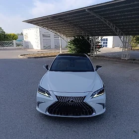 Lexus ES 350 2022