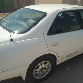 Toyota Camry 1999