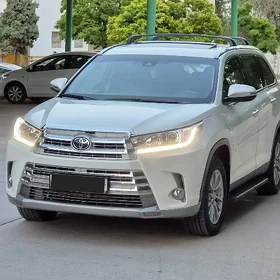 Toyota Highlander 2019