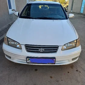 Toyota Camry 1999