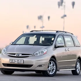 Toyota Sienna 2008
