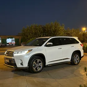Toyota Highlander 2017