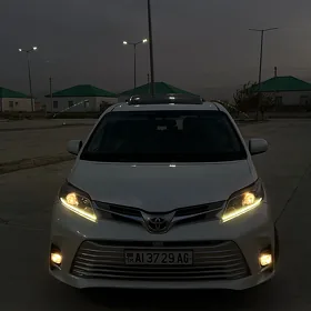 Toyota Sienna 2017