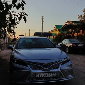 Toyota Camry 2022