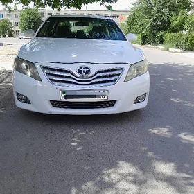 Toyota Camry 2011