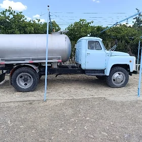 Gaz 53 1988
