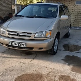 Toyota Sienna 2000