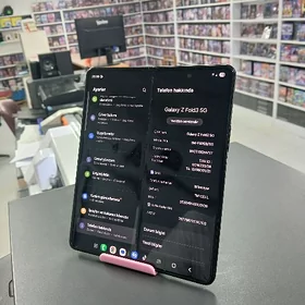 Samsung Z Fold 3
