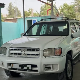 Nissan Pathfinder 2001