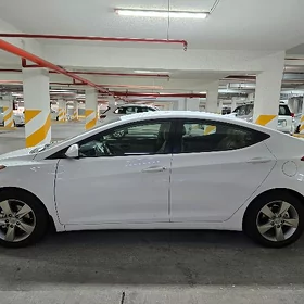Hyundai Elantra 2013