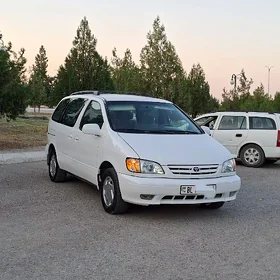 Toyota Sienna 2001