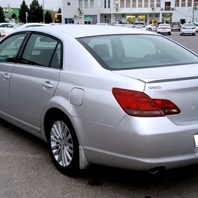 Toyota Avalon 2008